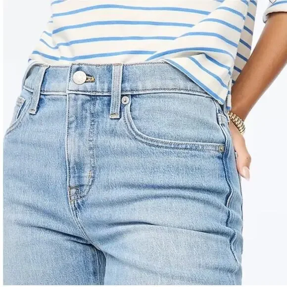 NWOT J.Crew Relaxed Boyfriend Jean in Light Wash Size 26 - Picture 3 of 16